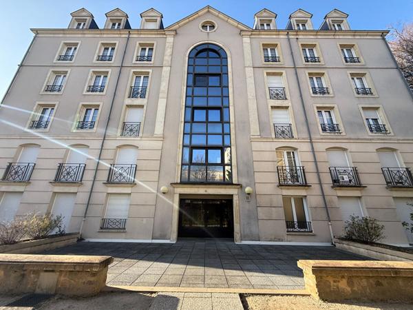 COURS SAINT DAMIEN/LES MAILLETS-T4+BALCON+PARKING+CAVE