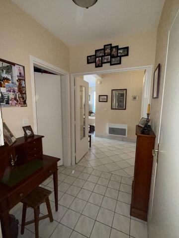 COURS SAINT DAMIEN/LES MAILLETS-T4+BALCON+PARKING+CAVE