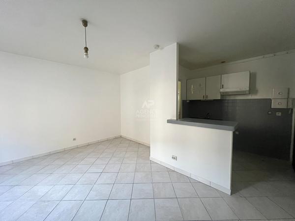 Studio Houilles 12 min gare

Loyer 650 €/mois charges comprises **

- Ref : 801