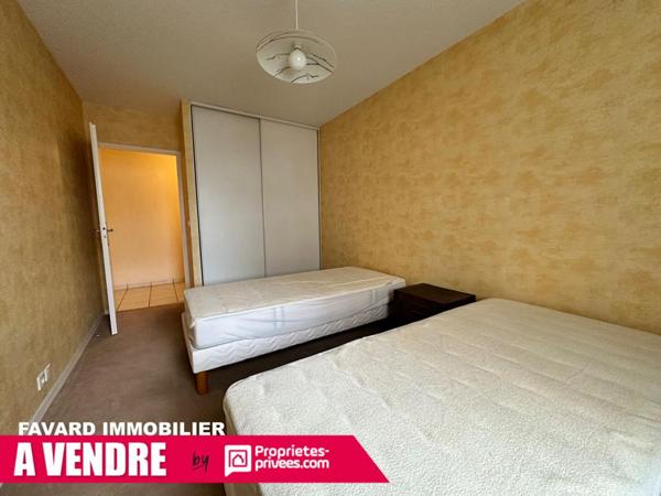 Grand T4 de 100 m² avec deux terrasses et double parking - Brive proche centre-ville