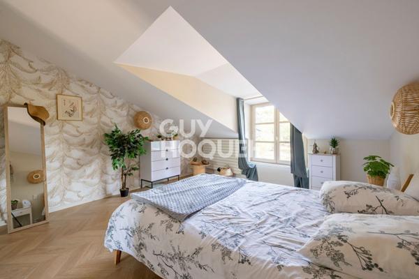 MOZAC - Appartement de caractère, 3 chambres, places de parking.