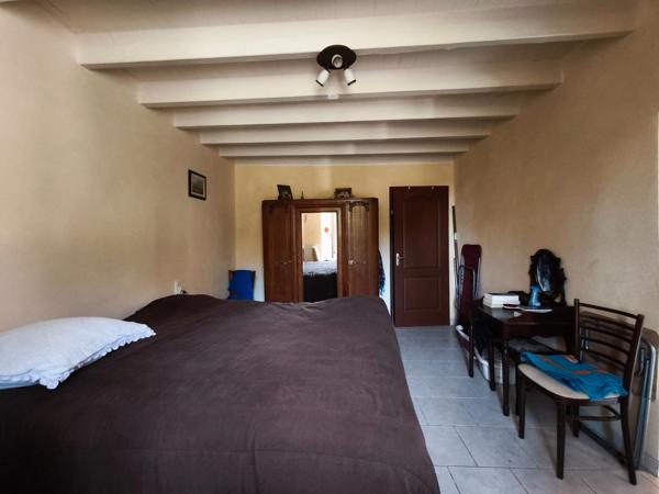 Maison 5 chambres à vendre à Mauzé Sur Le Mignon 79210