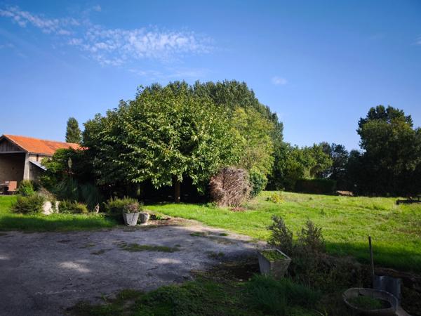 Maison 5 chambres à vendre à Mauzé Sur Le Mignon 79210