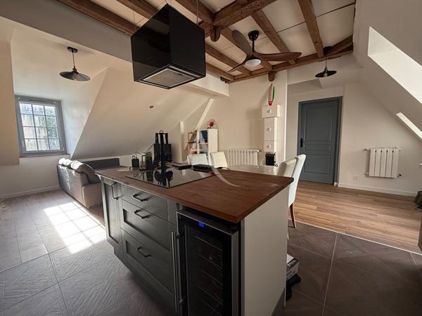 Pau,Place Gramont appartement duplex 4 chambres.