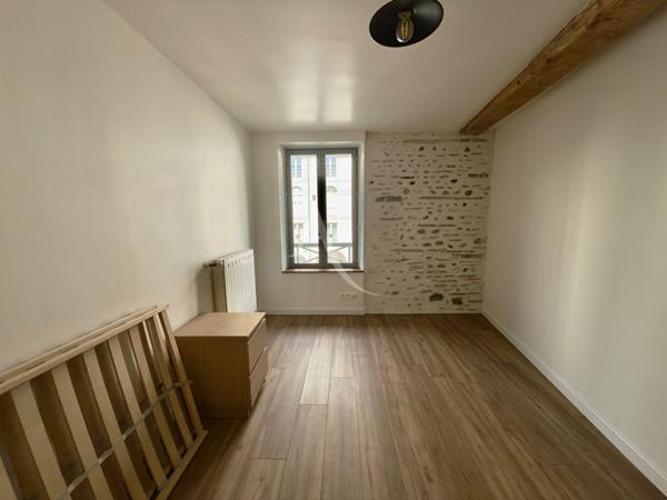 Pau,Place Gramont appartement duplex 4 chambres.