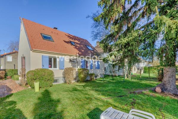 Maison à vendre 8 pièces de 122,21 m² à Andrésy