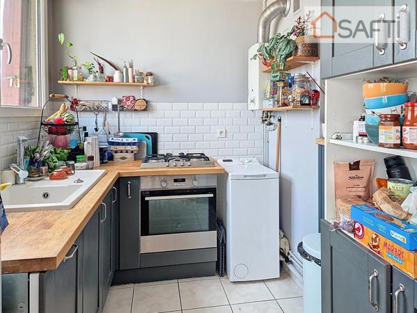 T3 avec balcon, au calme, proche Mairie