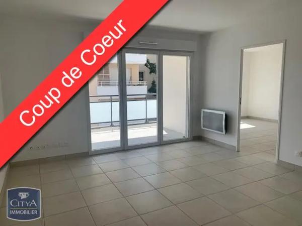 Appartement à louer 2 pièces 47.09m² Miramas (13140)