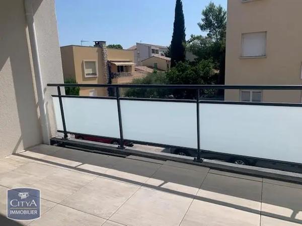 Appartement à louer 2 pièces 47.09m² Miramas (13140)