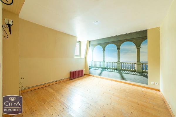 Maison à vendre 6 pièces 198m² Saint-Amand-les-Eaux (59230)