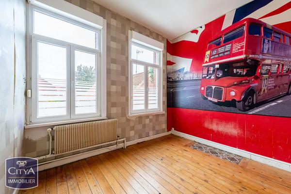 Maison à vendre 6 pièces 198m² Saint-Amand-les-Eaux (59230)