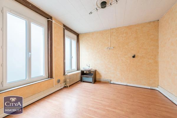 Maison à vendre 6 pièces 198m² Saint-Amand-les-Eaux (59230)