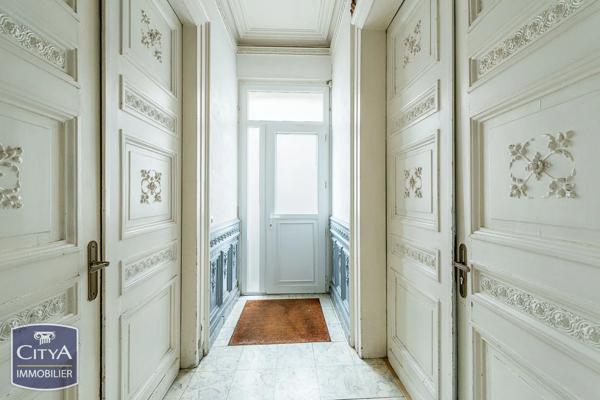 Maison à vendre 6 pièces 198m² Saint-Amand-les-Eaux (59230)