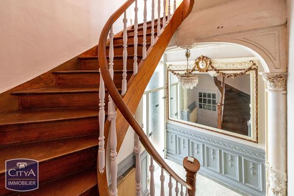 Maison à vendre 6 pièces 198m² Saint-Amand-les-Eaux (59230)