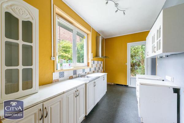 Maison à vendre 6 pièces 198m² Saint-Amand-les-Eaux (59230)
