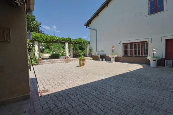 Idéal pour un commerce à THOIRETTE (39)