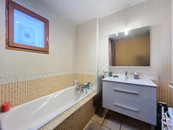 Nestenn Castanet - Maison 6 pièces à moins de 10mn de Castanet Tolosan.