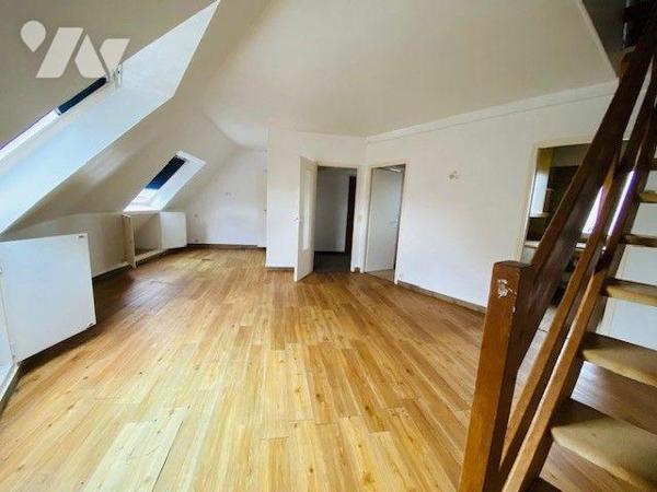 A VENDRE à PERROS-GUIREC, Centre-Ville, un appartement de type 2 d'une surface de 51m², composé...