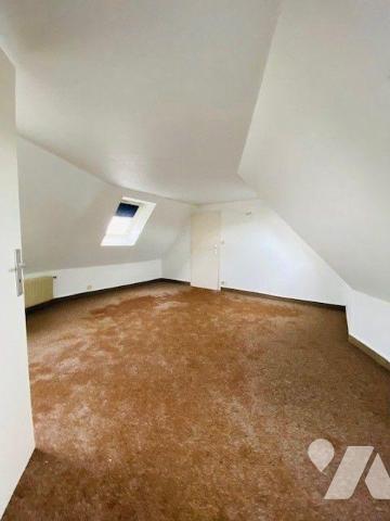 A VENDRE à PERROS-GUIREC, Centre-Ville, un appartement de type 2 d'une surface de 51m², composé...