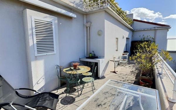 Appartement à vendre    4 pièces •  Marseille 9