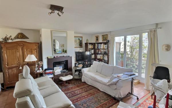 Appartement à vendre    4 pièces •  Marseille 9