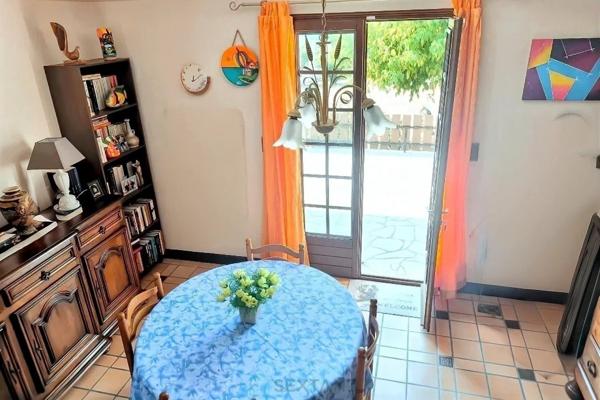 A L'EST DE BERGERAC, MAISON TRADITIONNELLE DANS UN CADRE PRIVILEGIE