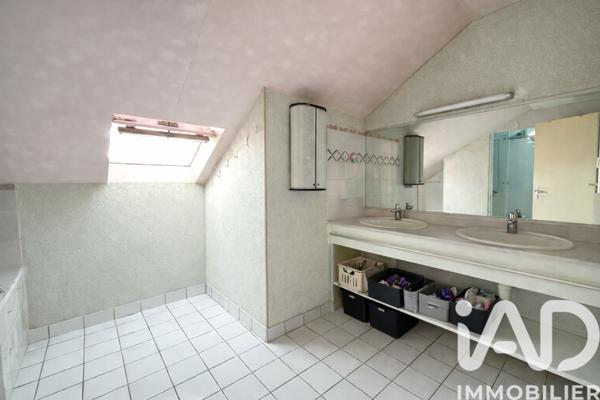 Maison à vendre 6 pièces 160 m² Santeny