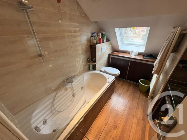 Appartement T2 à vendre  2 pièces - 40 m2 ROCHE LEZ BEAUPRE - 25