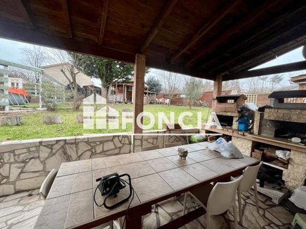 À vendre Maison 4 pièces 158 m² - Le Chambon-feugerolles 42500