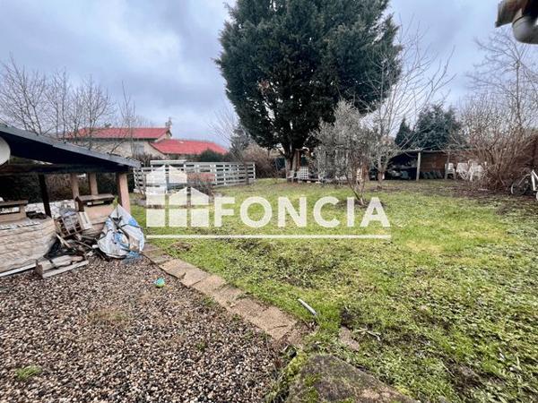 À vendre Maison 4 pièces 158 m² - Le Chambon-feugerolles 42500