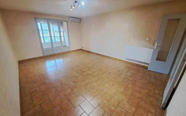 Appartement à vendre    4 pièces • 78 m2 Six-Fours-les-Plages