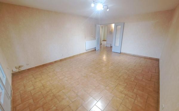 Appartement à vendre    4 pièces • 78 m2 Six-Fours-les-Plages