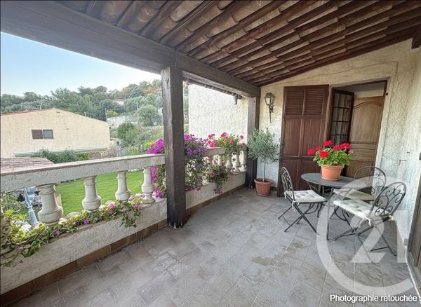 Maison à vendre  5 pièces - 124,19 m2 ST LAURENT DU VAR - 06