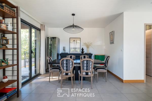 Maison contemporaine avec jardin