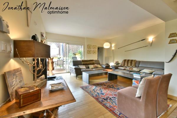 Propriété de 5 chambres comprenant Piscine et Cuisine d'été