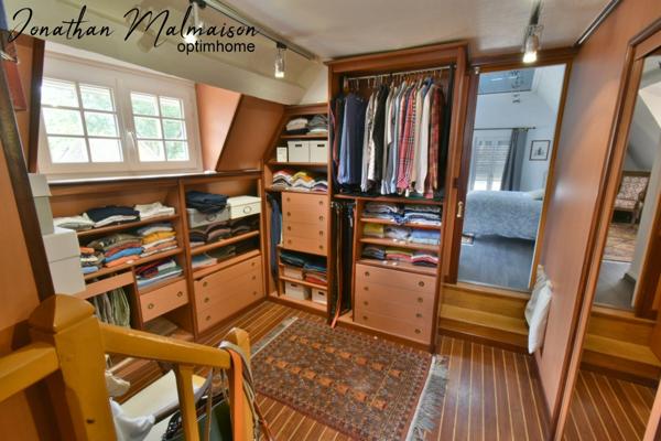 Propriété de 5 chambres comprenant Piscine et Cuisine d'été