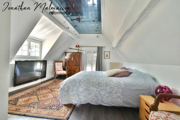 Propriété de 5 chambres comprenant Piscine et Cuisine d'été