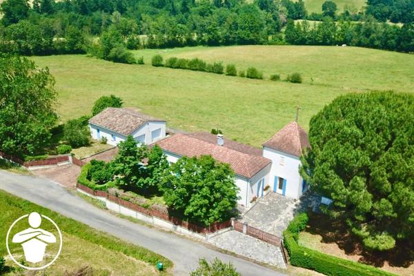 Vente                                                      Maison
                        
                     7 pièces                      141 m2                     à Villeneuve-sur-Lot