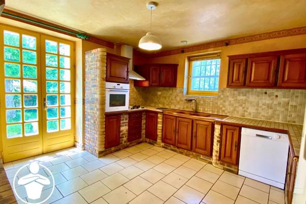 Vente                                                      Maison
                        
                     7 pièces                      141 m2                     à Villeneuve-sur-Lot