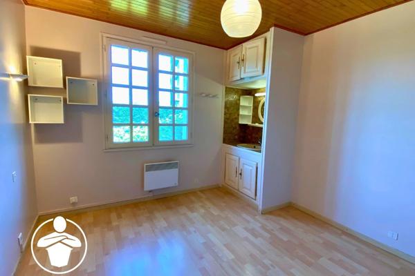 Vente                                                      Maison
                        
                     7 pièces                      141 m2                     à Villeneuve-sur-Lot
