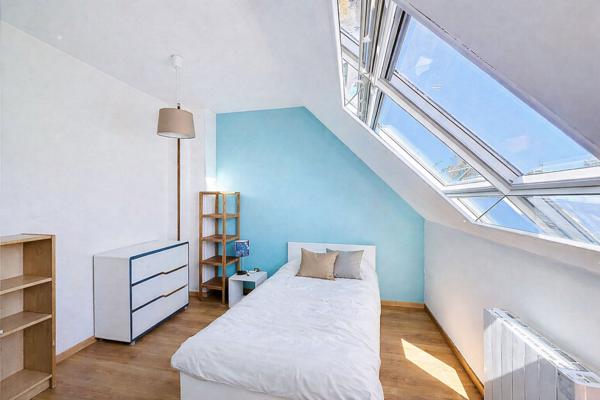 Maison familiale indépendante ? 5 chambres ? Sous-sol total ? Jardin sans vis-à-vis