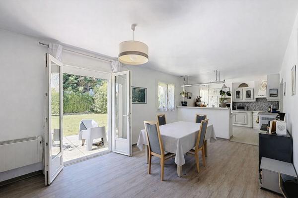 Maison familiale indépendante ? 5 chambres ? Sous-sol total ? Jardin sans vis-à-vis