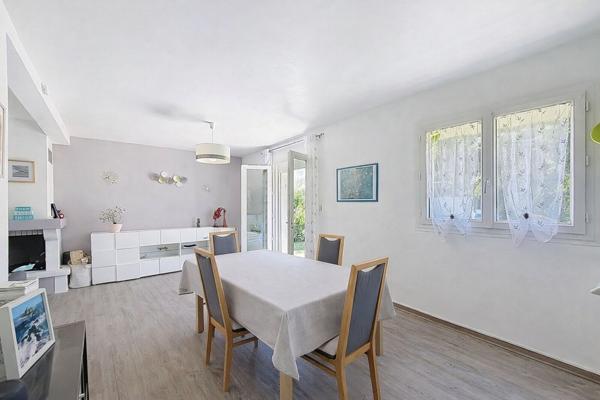 Maison familiale indépendante ? 5 chambres ? Sous-sol total ? Jardin sans vis-à-vis