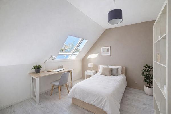 Maison familiale indépendante ? 5 chambres ? Sous-sol total ? Jardin sans vis-à-vis