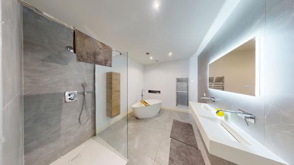 APPARTEMENT LOFT DE 230 M2 A POITIERS, L'EXCEPTION À L'ÉTAT PUR