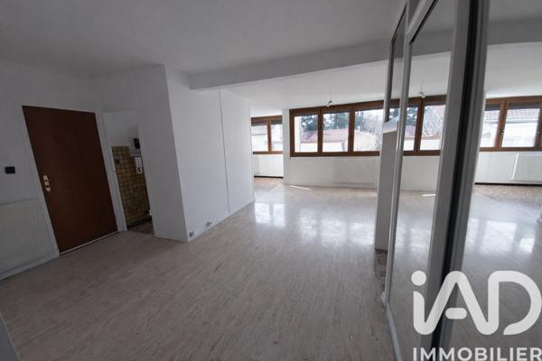 Appartement à vendre 4 pièces 71 m² Saint-Priest-en-Jarez