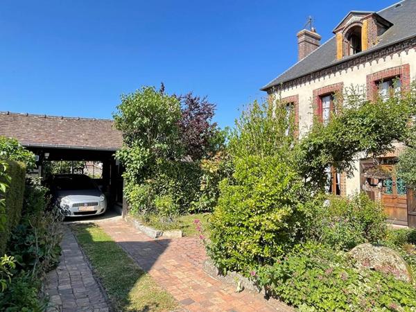 Maison familiale en coeur de bourg à 8kms de L' Aigle gare SNCF