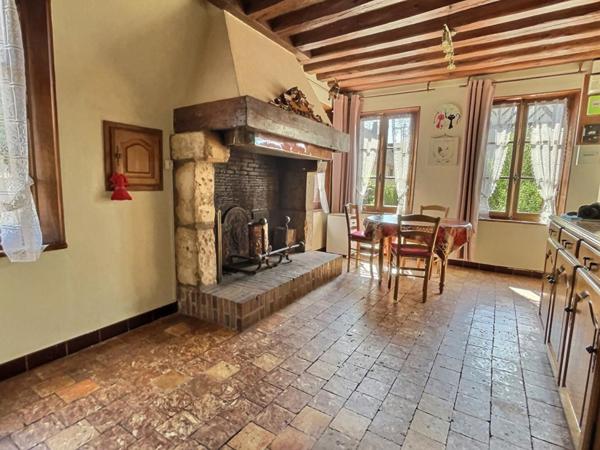 Maison familiale en coeur de bourg à 8kms de L' Aigle gare SNCF