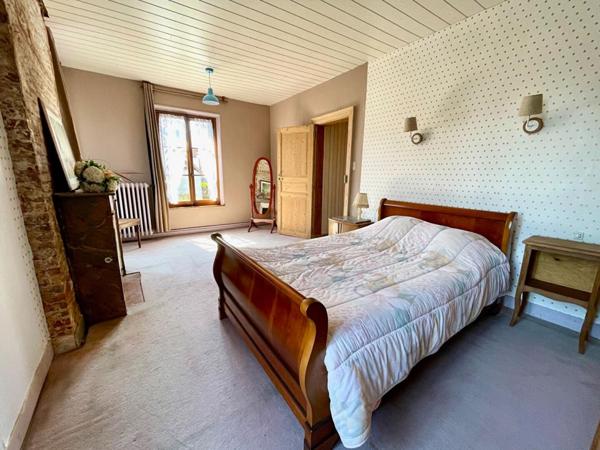 Maison familiale en coeur de bourg à 8kms de L' Aigle gare SNCF