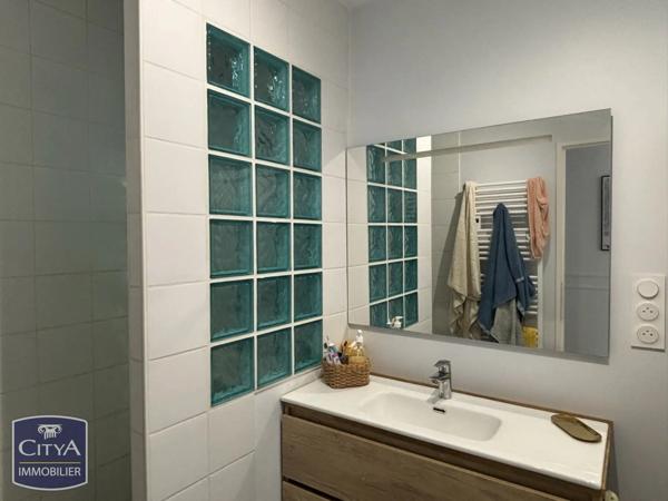Appartement à vendre 4 pièces 82.3m² Poitiers (86000)